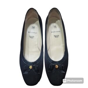 Bruno Magli Black Suede Low Chunky Heel Pumps size 10